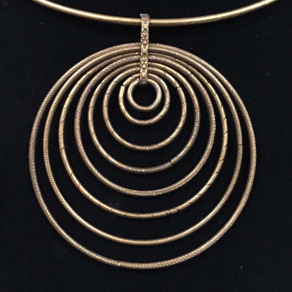 Sweet Romance Bronze 14” Circle Necklace - Picture 3 of 4